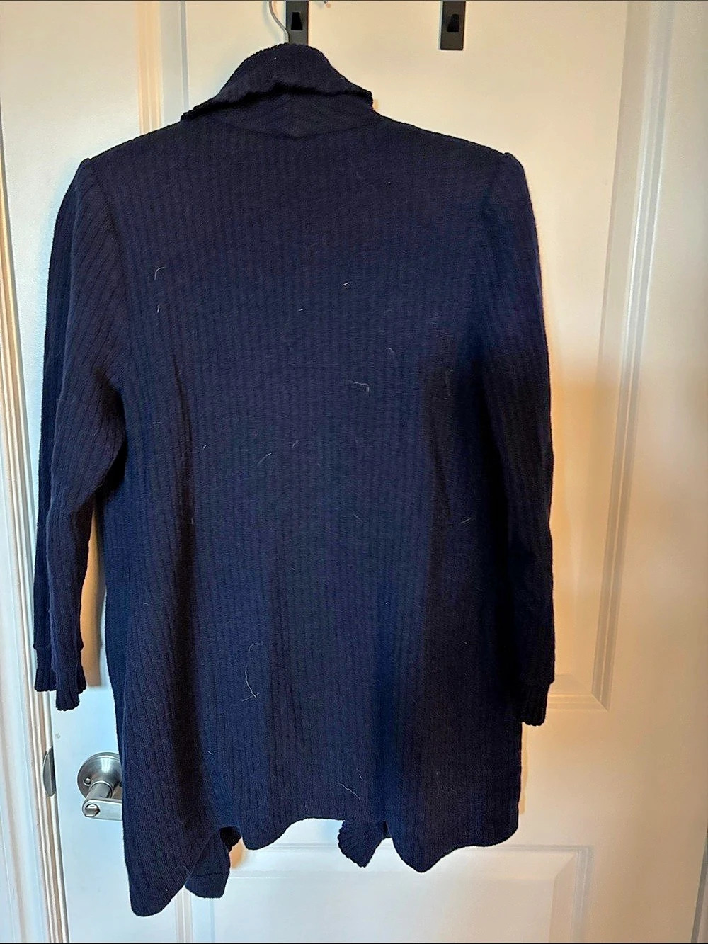 St. John Collection Black Ruffle Front Cardigan Size 8 - Picture 3 of 3